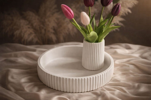 Kleine Rillenvase "Luv"